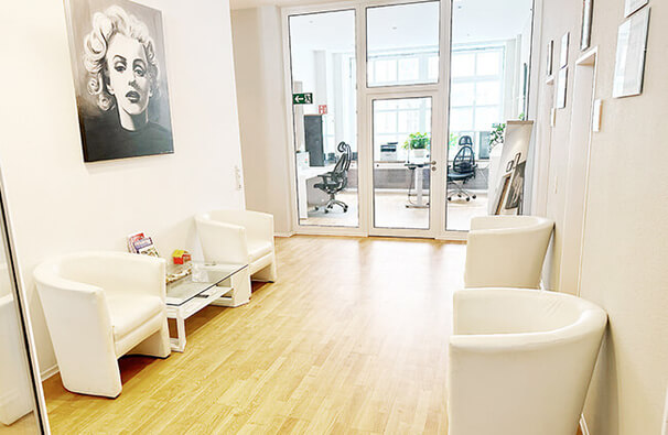 Praxis Dr. Michael Cerny, Plastische & Ästhetische Chirurgie Augsburg